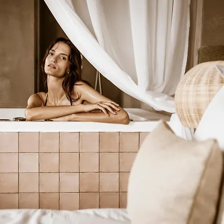 Apart Otel Thoe Naxos - Indoor Jacuzzi Naxos City