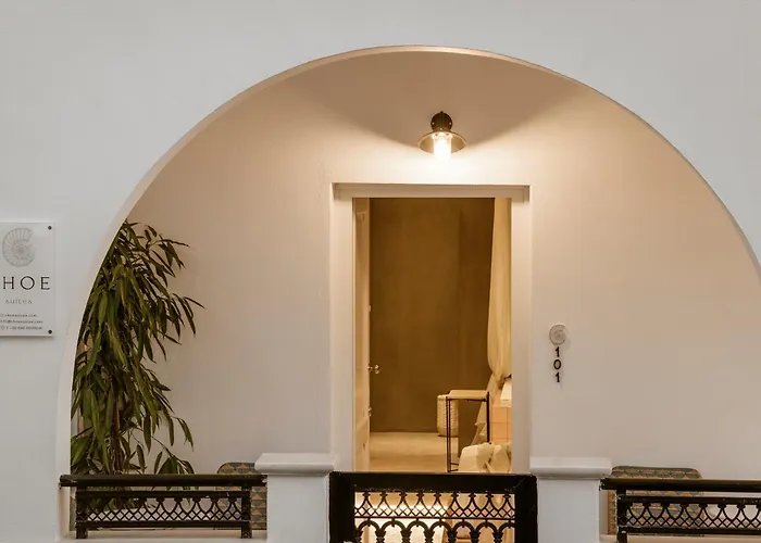 Thoe Naxos - Indoor Jacuzzi Lägenhetshotell