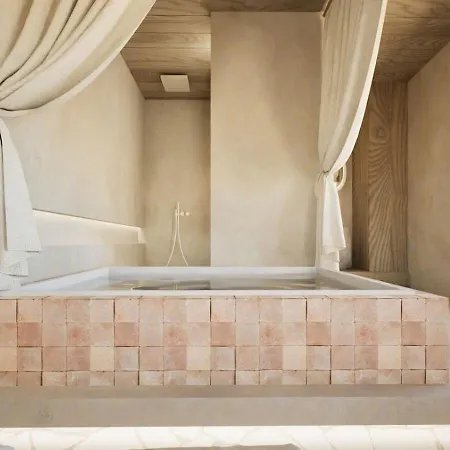 Thoe Naxos Aparthotel *