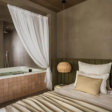 Thoe Naxos - Indoor Jacuzzi Naxos City